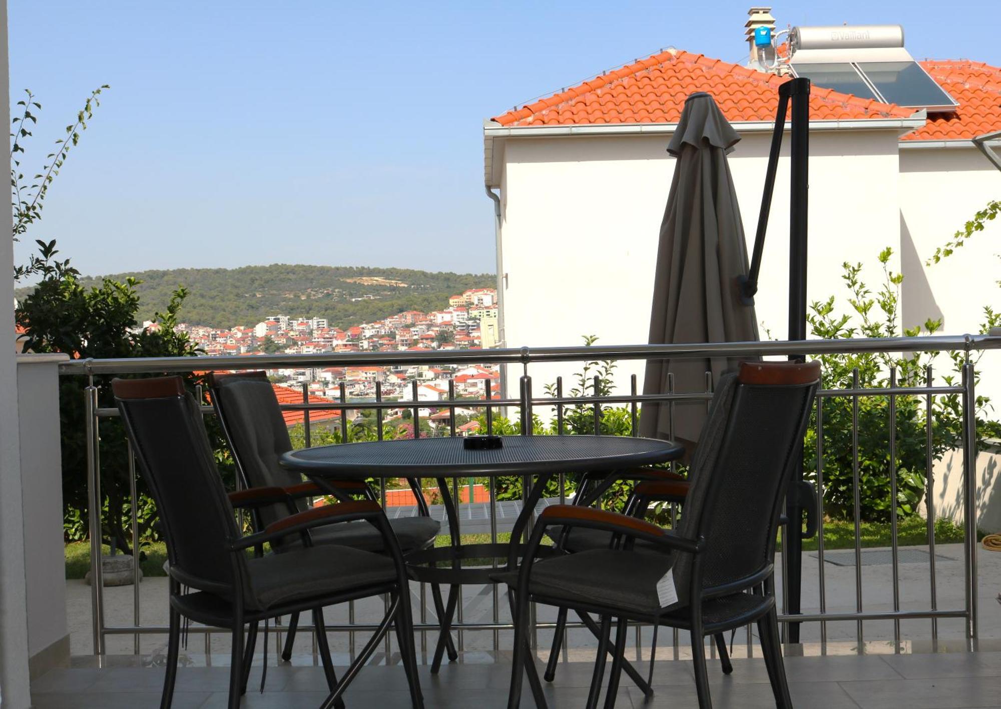 Andrea Apartments Trogir Exterior photo