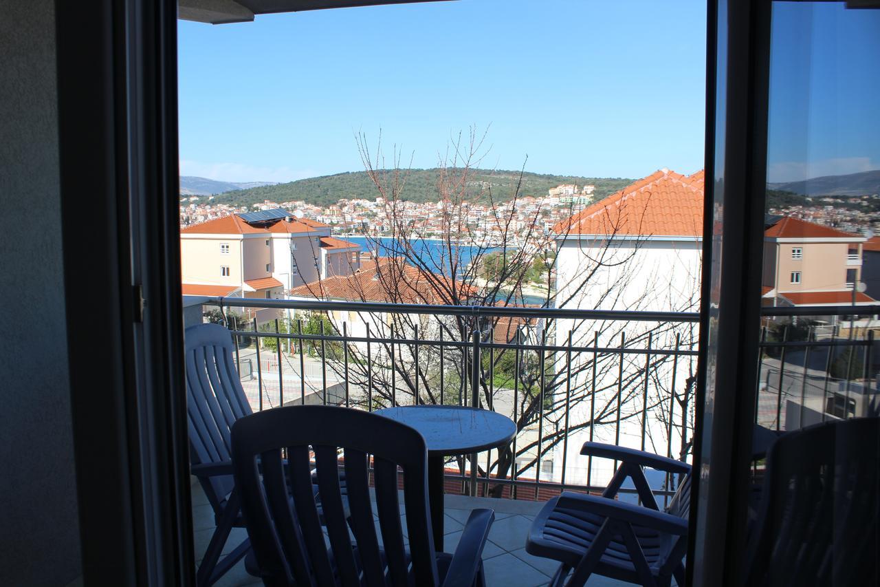 Andrea Apartments Trogir Exterior photo